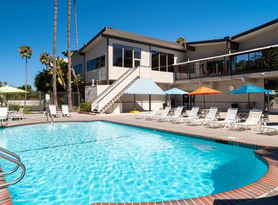 San Clemente Inn allows check-in for 18 year-old guests