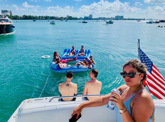 Wave Mistress allows check-in for 18 year-old guests