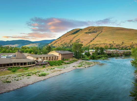 DoubleTree by Hilton Hotel Missoula - Edgewater allows check-in for 18 year-old guests