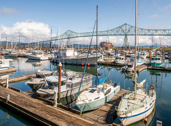 Astoria Riverwalk Inn allows check-in for 18 year-old guests