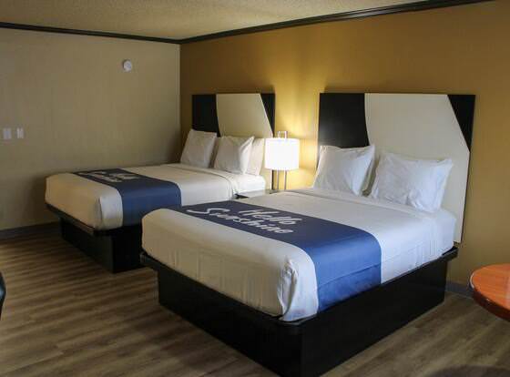 Days Inn by Wyndham Bend allows check-in for 18 year-old guests