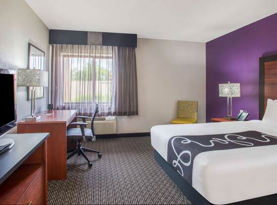 La Quinta Inn by Wyndham Denver Westminster allows check-in for 18 year-old guests