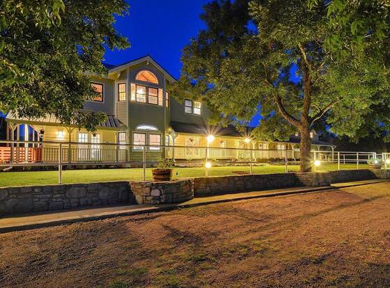 The Ranch at Cow Creek, a Luxury Experience for Groups and Events allows check-in for 18 year-old guests