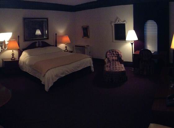 Mario's International Spa Hotel allows check-in for 18 year-old guests