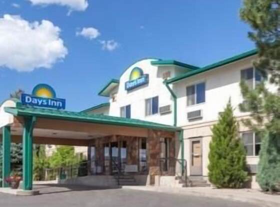 Days Inn by Wyndham Missoula Airport allows check-in for 18 year-old guests