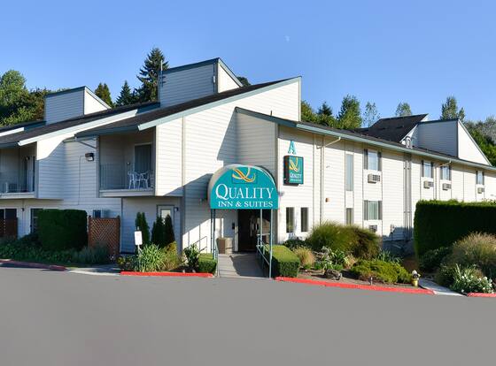 Quality Inn And Suites Vancouver allows check-in for 18 year-old guests