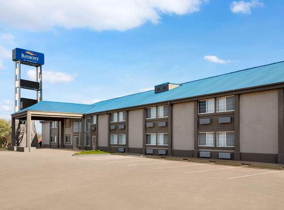 Baymont by Wyndham Blackwell I-35 allows check-in for 18 year-old guests