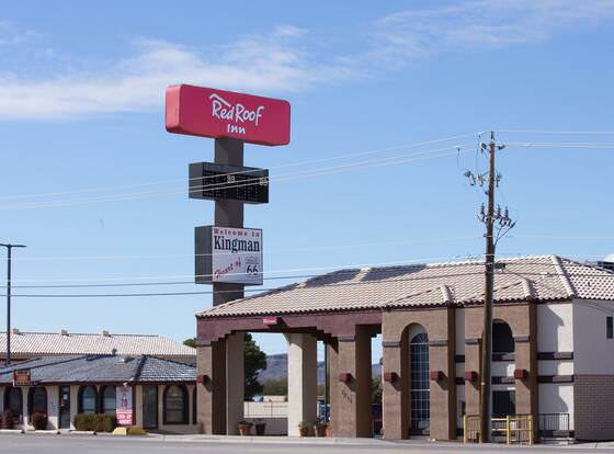 Red Roof Inn Kingman allows check-in for 18 year-old guests