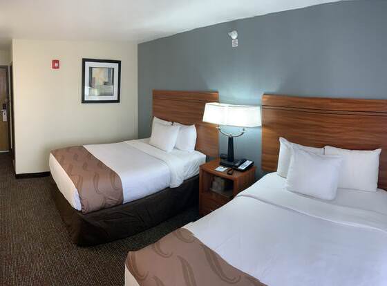 Quality Inn allows check-in for 18 year-old guests