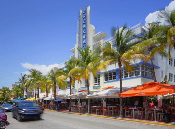 Hotel Breakwater South Beach allows check-in for 18 year-old guests