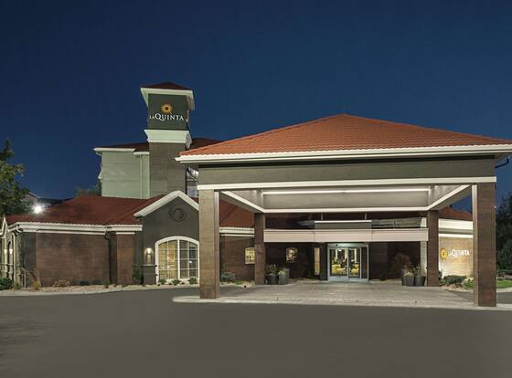 La Quinta Inn & Suites by Wyndham Orem University Pwy/Provo allows check-in for 18 year-old guests