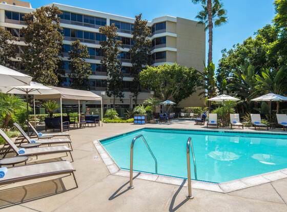 Fullerton Marriott at California State University allows check-in for 18 year-old guests