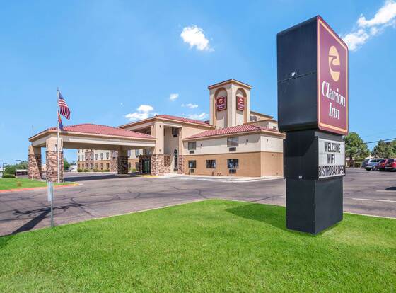 Clarion Inn Page - Lake Powell allows check-in for 18 year-old guests