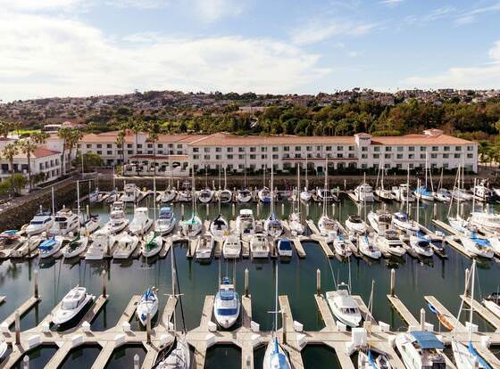 DoubleTree by Hilton San Pedro - Port of Los Angeles allows check-in for 18 year-old guests