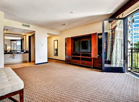 Hotel 43 allows check-in for 18 year-old guests