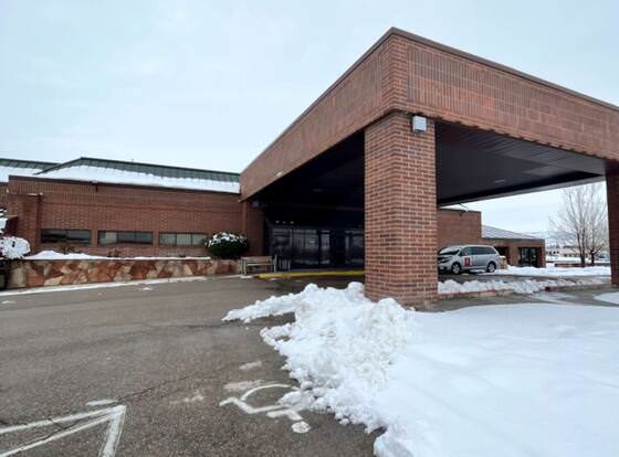 SureStay Plus Hotel by Best Western Price allows check-in for 18 year-old guests