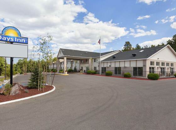 Days Inn by Wyndham Williams allows check-in for 18 year-old guests