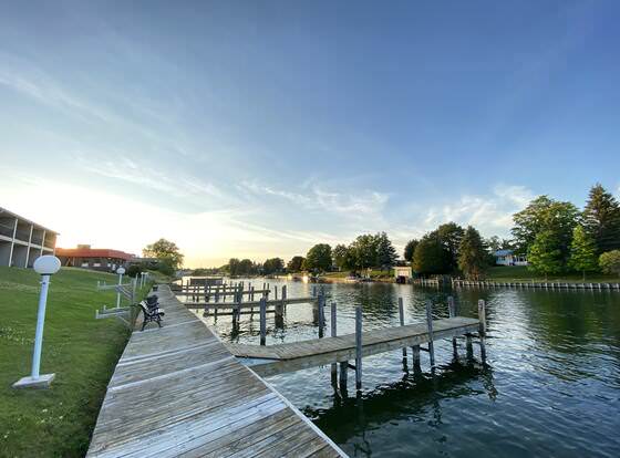 Fleetwood Inn & Suites allows check-in for 18 year-old guests