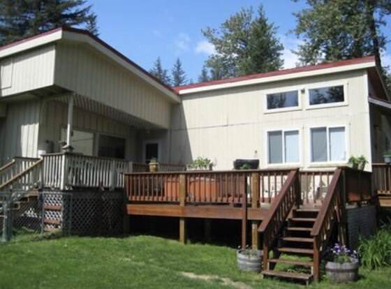 Alaska Dreamin' Lodging allows check-in for 18 year-old guests