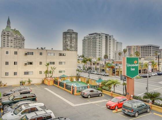 Vagabond Inn Convention Center Long Beach allows check-in for 18 year-old guests