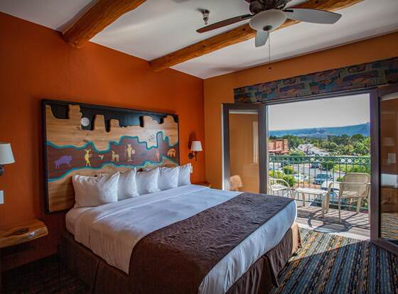 Southwest Inn at Sedona allows check-in for 18 year-old guests