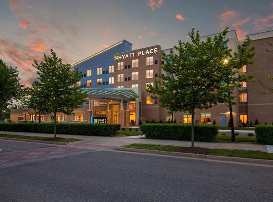 Hyatt Place Hampton Convention Center allows check-in for 18 year-old guests
