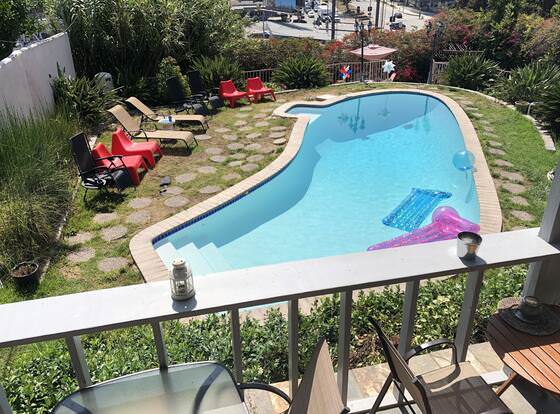 Beverly Boutique ApartRoom of Hollywood allows check-in for 18 year-old guests