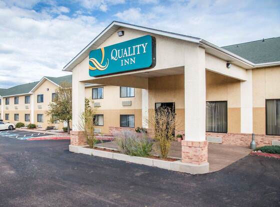 Quality Inn Airport allows check-in for 18 year-old guests