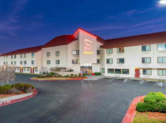 Red Roof Inn PLUS+ El Paso East allows check-in for 18 year-old guests