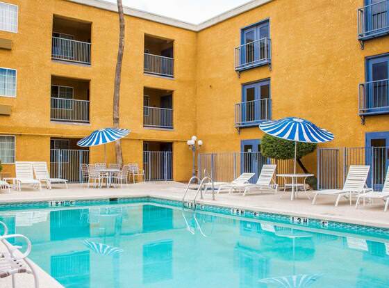 Quality Inn Tucson Airport - East Valencia allows check-in for 18 year-old guests