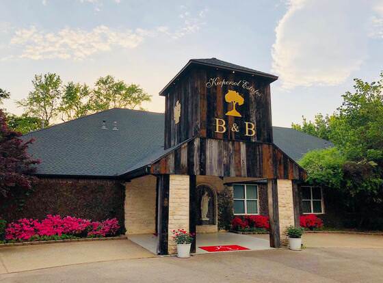 Kiepersol Bed and Breakfast allows check-in for 18 year-old guests