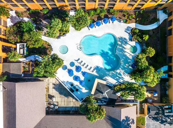 Mi Casa Hotel allows check-in for 18 year-old guests