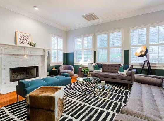 Incredible 4 Br/2.5ba Austin Home Minutes From Downtown allows check-in for 18 year-old guests
