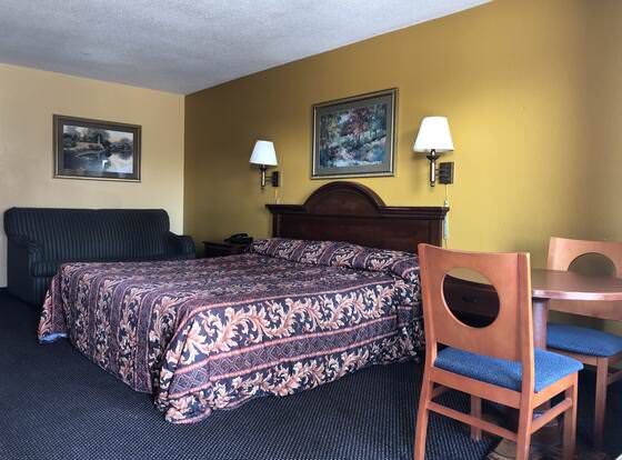 Capital inn allows check-in for 18 year-old guests