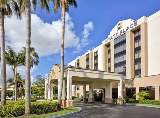 Hyatt Place Miami Airport West/Doral allows check-in for 18 year-old guests