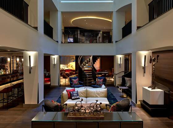 Kimpton Hotel Vintage Portland, an IHG Hotel allows check-in for 18 year-old guests