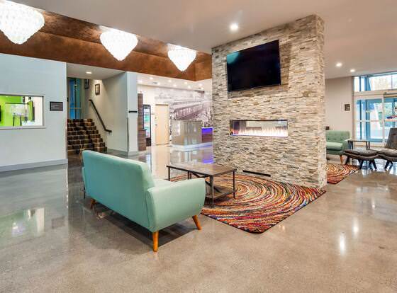 Richland Riverfront Hotel, an Ascend Hotel Collection Member allows check-in for 18 year-old guests