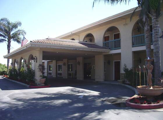 Executive Inn and Suites Morgan Hill allows check-in for 18 year-old guests
