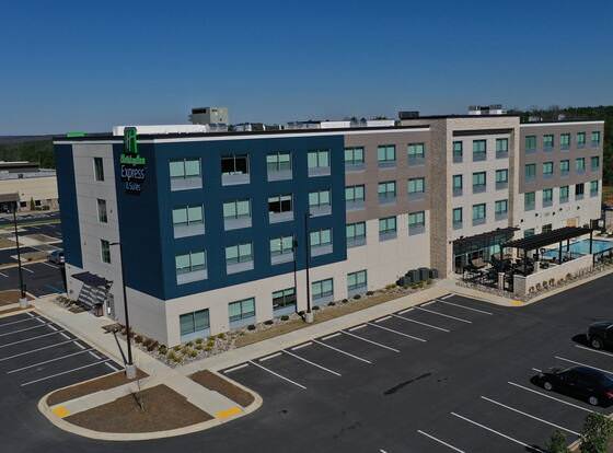 Holiday Inn Express Richburg, an IHG Hotel allows check-in for 18 year-old guests