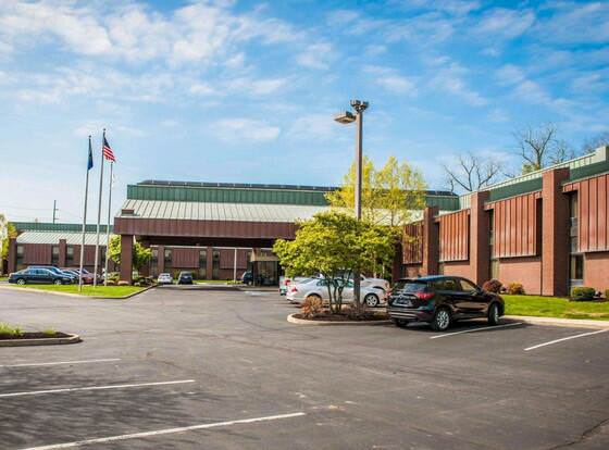 Quality Inn Indy Castleton allows check-in for 18 year-old guests