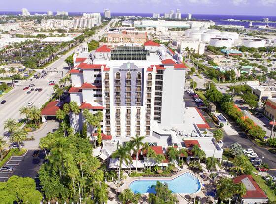 Embassy Suites by Hilton Fort Lauderdale 17th Street allows check-in for 18 year-old guests