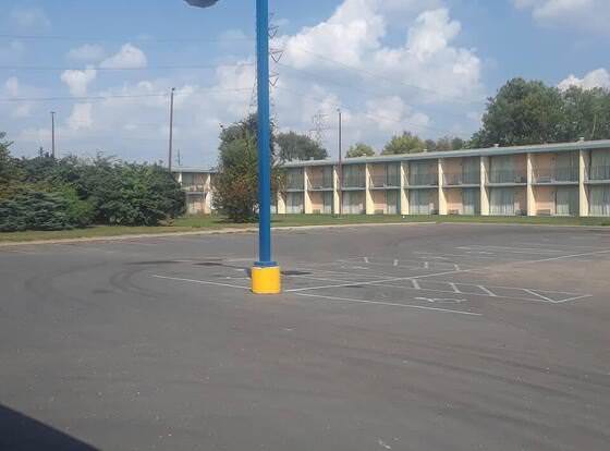 Indy's Best Inn allows check-in for 18 year-old guests