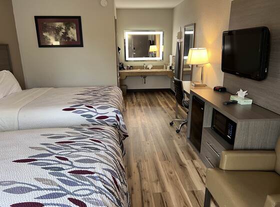 Red Roof Inn Winchester, VA allows check-in for 18 year-old guests