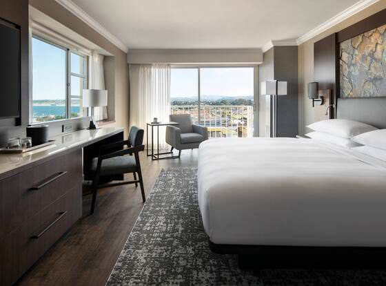 Monterey Marriott allows check-in for 18 year-old guests