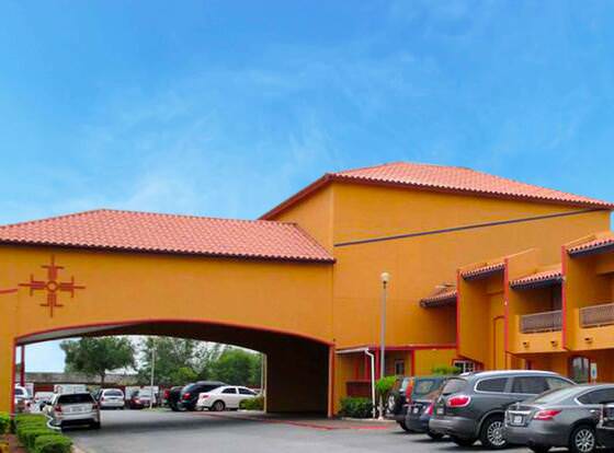 Magnuson Hotel Brownsville allows check-in for 18 year-old guests