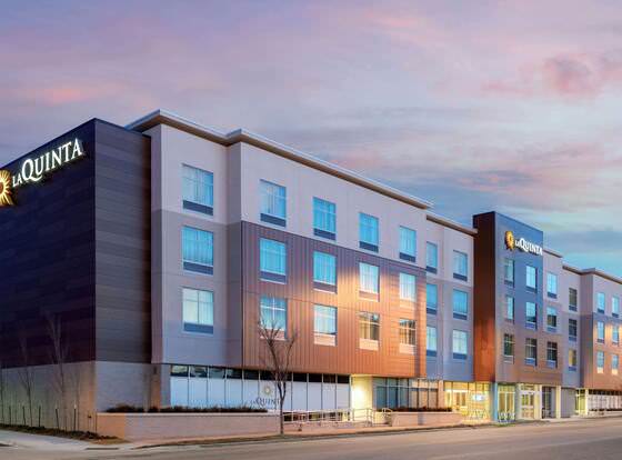 La Quinta Inn & Suites by Wyndham Kansas City Beacon Hill allows check-in for 18 year-old guests