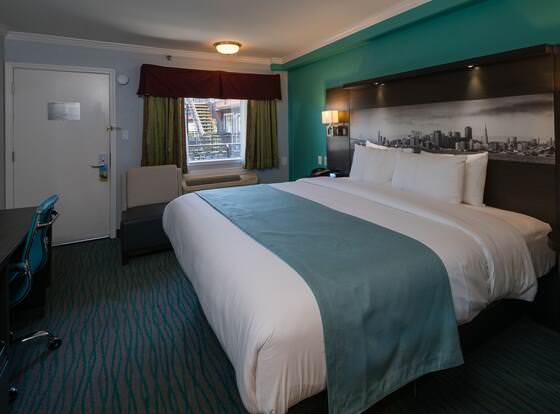 Days Inn by Wyndham San Francisco Downtow allows check-in for 18 year-old guests
