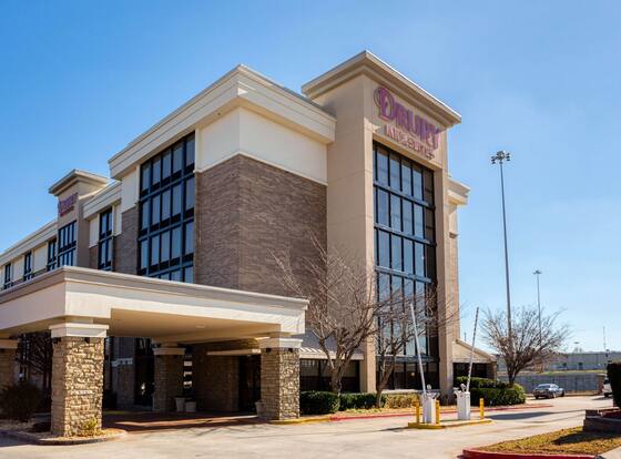 Drury Inn & Suites Atlanta Morrow allows check-in for 18 year-old guests