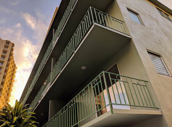 Aloha Suites Waikiki allows check-in for 18 year-old guests