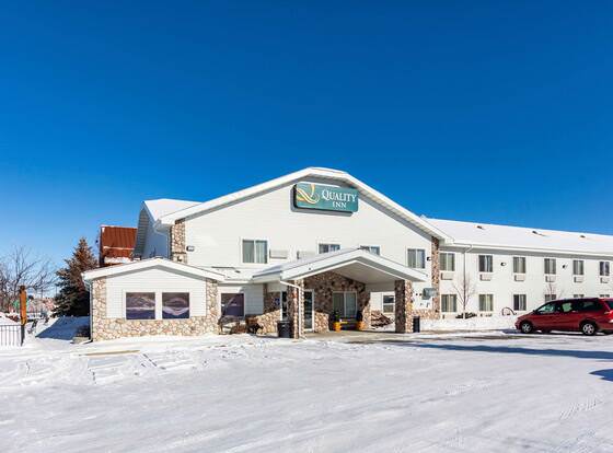 Quality Inn allows check-in for 18 year-old guests